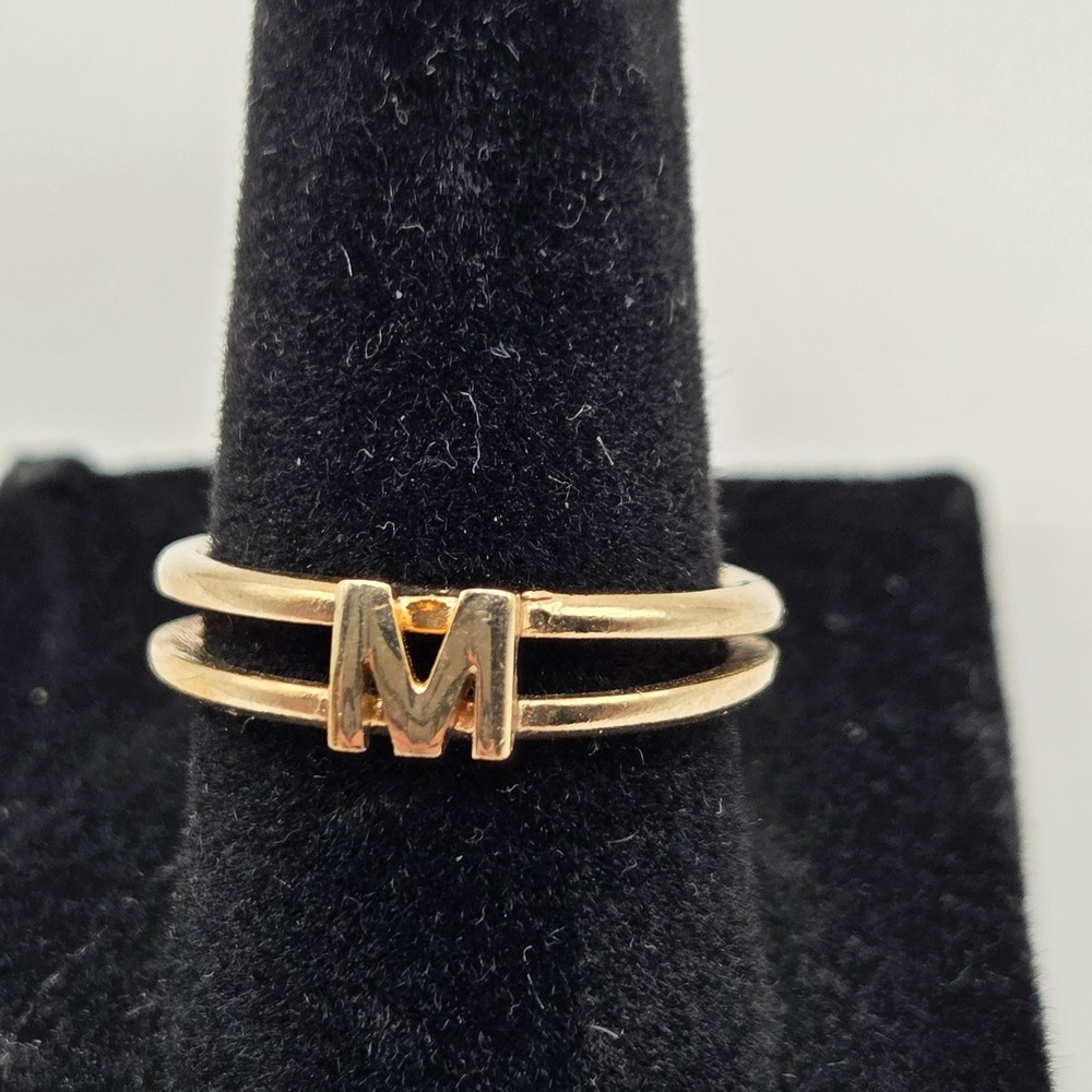 Vintage Avon Gold Tone Letter M Initial Monogram Double Band Ring Size 6.75